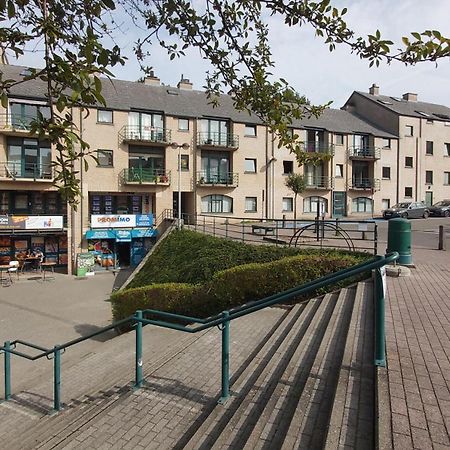 Lln Lodge Louvain-la-Neuve Bagian luar foto