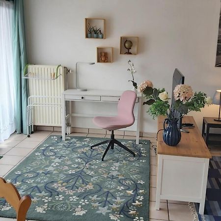 Lln Lodge Louvain-la-Neuve Bagian luar foto