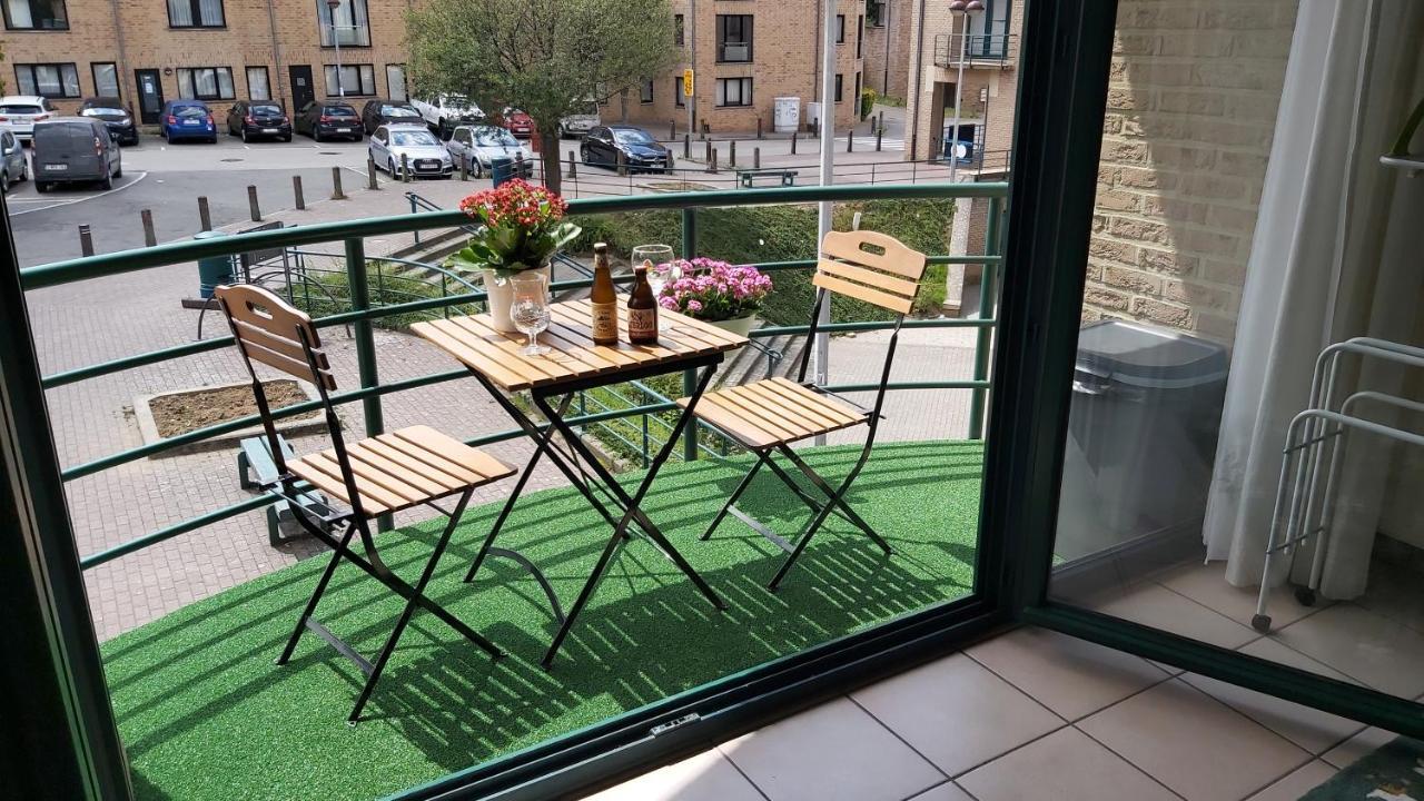 Lln Lodge Louvain-la-Neuve Bagian luar foto