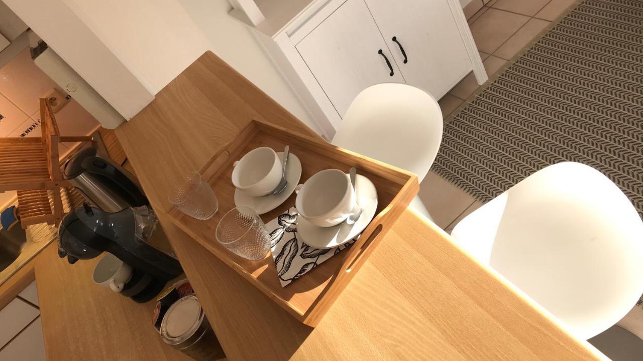 Lln Lodge Louvain-la-Neuve Bagian luar foto